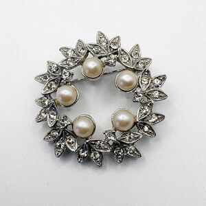 Vintage Wreath Brooch Pin Silver Tone Faux Pearls White Rhinestones